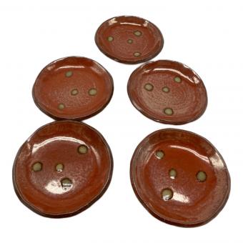 常滑焼 (トコナメヤキ) 朱天目銘々皿揃 久田重義 作