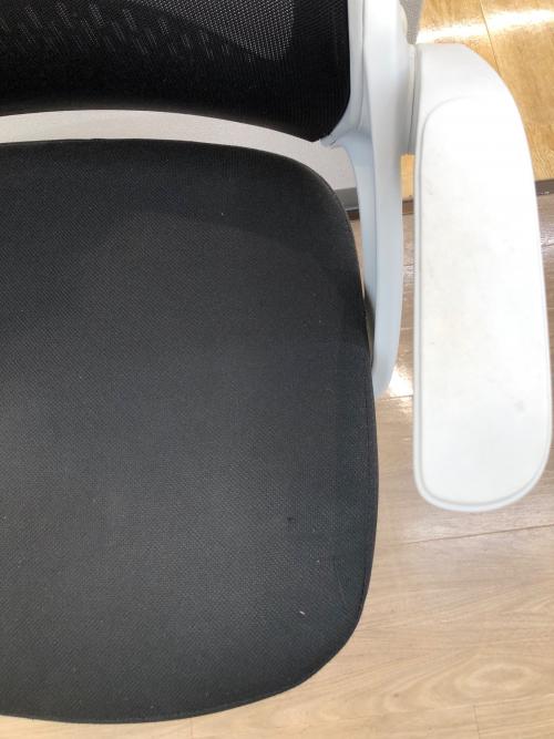 Hbada (ハバダ) ワークチェアー ブラック