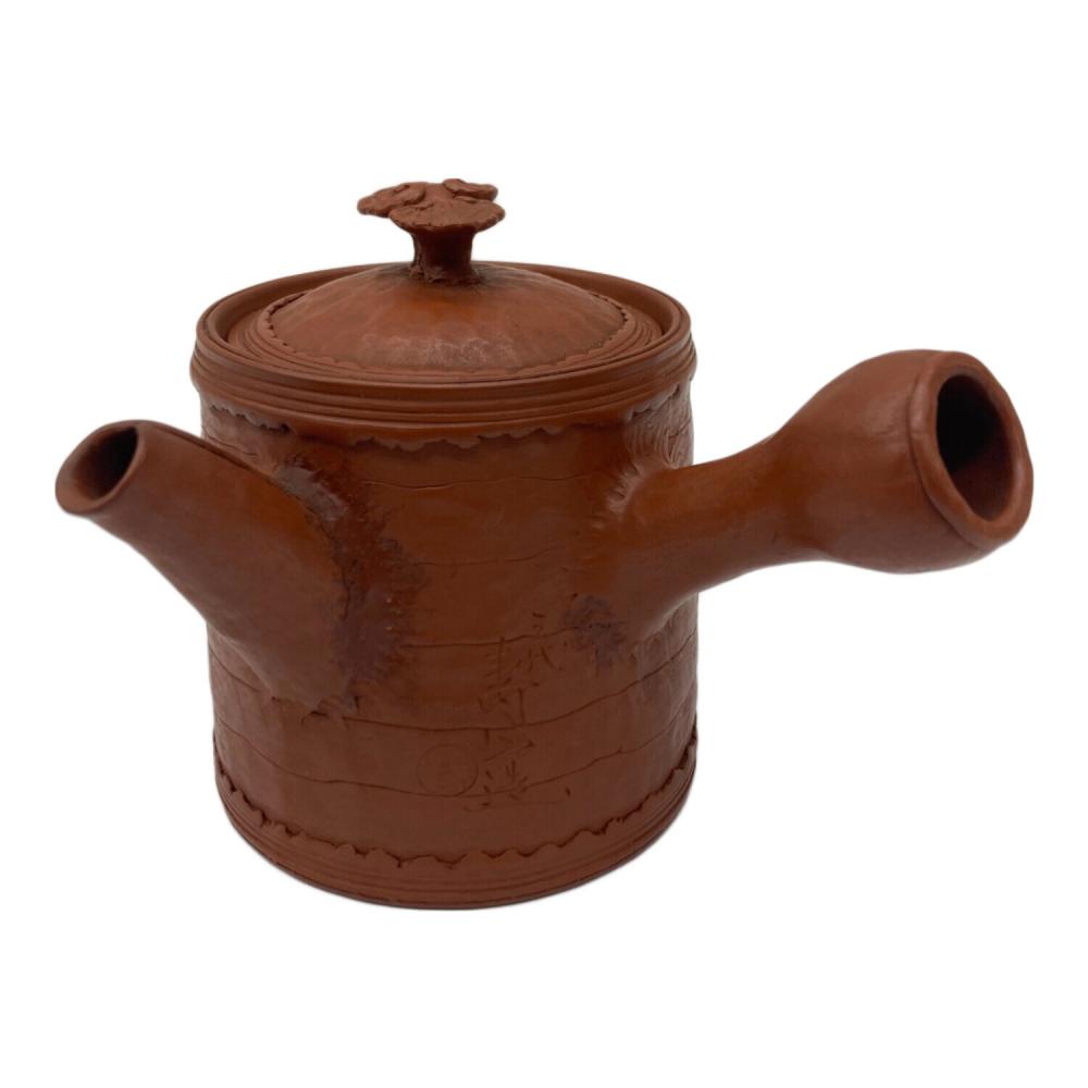 常滑焼 (トコナメヤキ) 朱泥装飾急須 三代目山田常山(壽山) 作