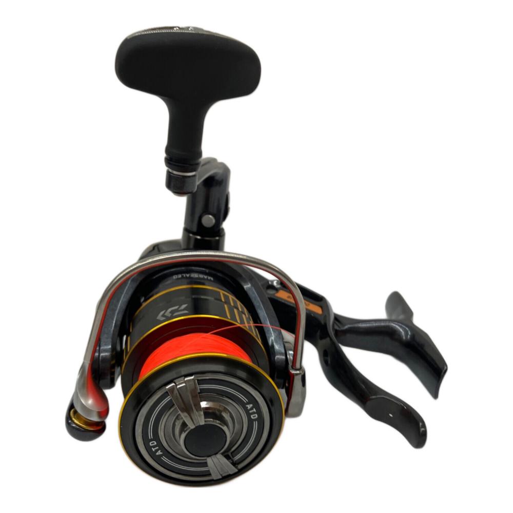 ダイワLAX￼US 3000 DAIWA (ダイワ) LAXUS リール 3000XH-LBD｜トレファクONLINE