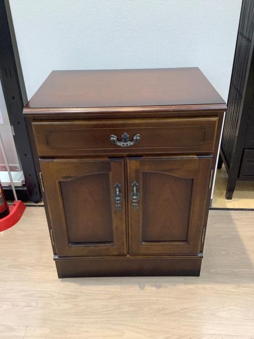 karimoku (カリモク) キャビネットブラウン コロニアル