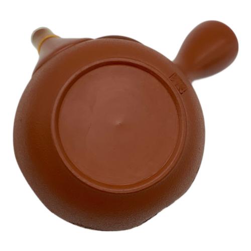 常滑焼 (トコナメヤキ) 朱泥彫込急須 磯村拍水 作