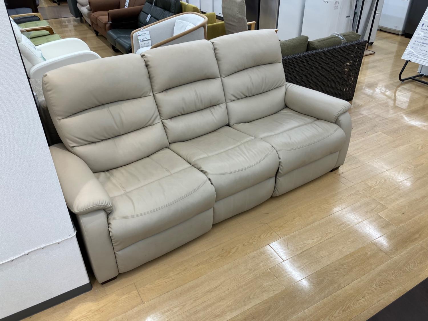 ニトリ 電動リクライニングソファー 18 2022年製/現行販売品