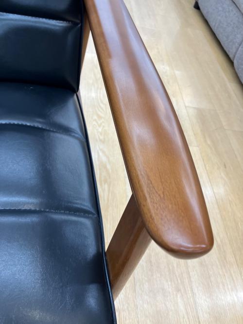 カリモク60 (カリモクロクマル) 1人掛けソファー W36140 スタンダードブラック