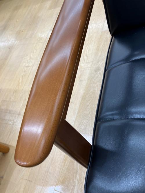 カリモク60 (カリモクロクマル) 1人掛けソファー W36140 スタンダードブラック