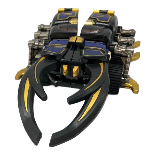 BANDAI (バンダイ) DX超合金 轟雷神 戦隊ヒーロー ネーム跡・ゴウライスタッグの胴体ジョイント部分(轟雷神の脚部)破損有