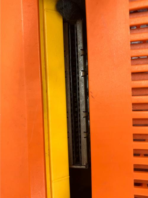 Nintendo (ニンテンドー) Nintendo64　ピカチュウモデル NUS-101 メモリーエキスパンションカバー欠損