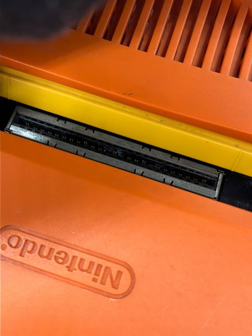 Nintendo (ニンテンドー) Nintendo64　ピカチュウモデル NUS-101 メモリーエキスパンションカバー欠損