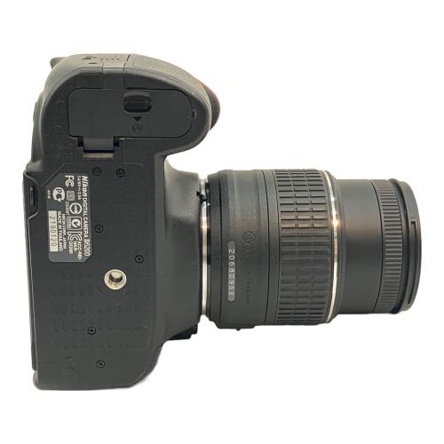 Nikon (ニコン) デジタル一眼レフカメラ D5200 AF-S DX NIKKOR 18-55mm f/3.5-5.6G VR,DX SWM VR ED IF 1.1m/3.61