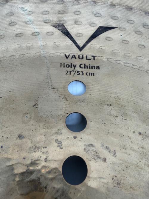 sabina (サビーナ) シンバル Vault Holy China 21”Chad Smith Signature @