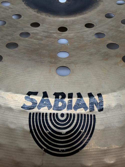 sabina (サビーナ) シンバル Vault Holy China 21”Chad Smith Signature @