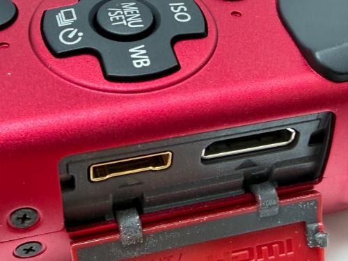 Panasonic (パナソニック) ミラーレス一眼カメラ DMC-GF2W ダブルレンズキット