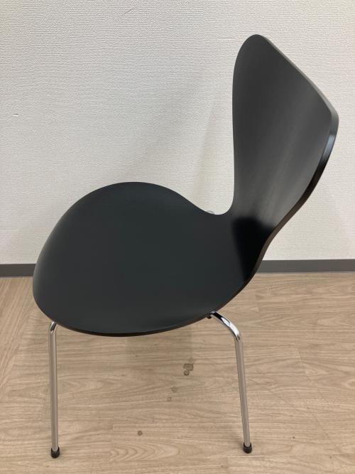 Fritz Hansen (フリッツハンセン) イス 2025年製 ブラック セブンチェア