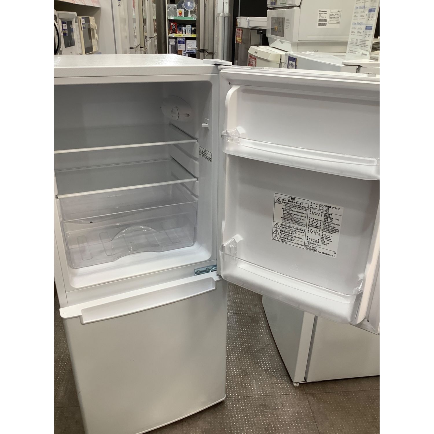 一時新規取引停止中】冷蔵庫(シャープ、2015年製、137L) - 冷蔵庫