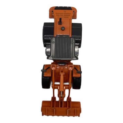 日立建機 ZW220 1/50 WHEEL LOADER