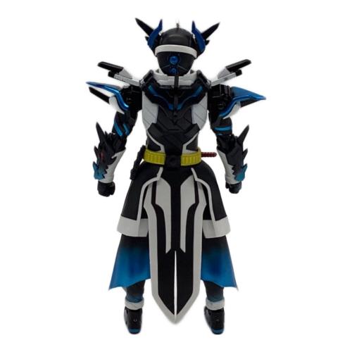 仮面ライダービルド (カメンライダービルド) アクションフィギュア 魂ウェブ商店限定 仮面ライダークローズ S.H.Figuarts