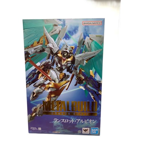 フィギュア 赤ソード1本欠品 METAL BUILD ランスロット・アルビオン