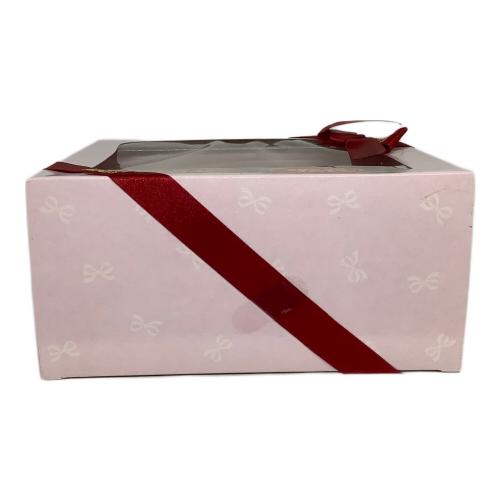 HELLO KITTY (ハローキティ) フィギュア 1974年・2004年 スタイルフィギュアセット