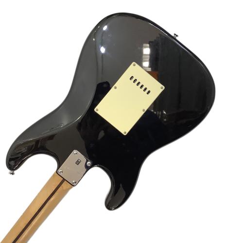 Squier by FENDER (スクワイア) エレキギター ストラトキャスター 動作確認済み ICS12086931