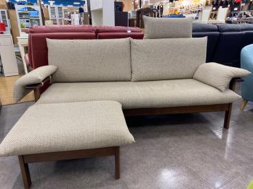 J8421 モダンデコ 三人掛けソファ オットマン付 クリーニング済