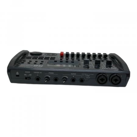 ZOOM (ズーム) マルチトラックレコーダー インターフェース R8