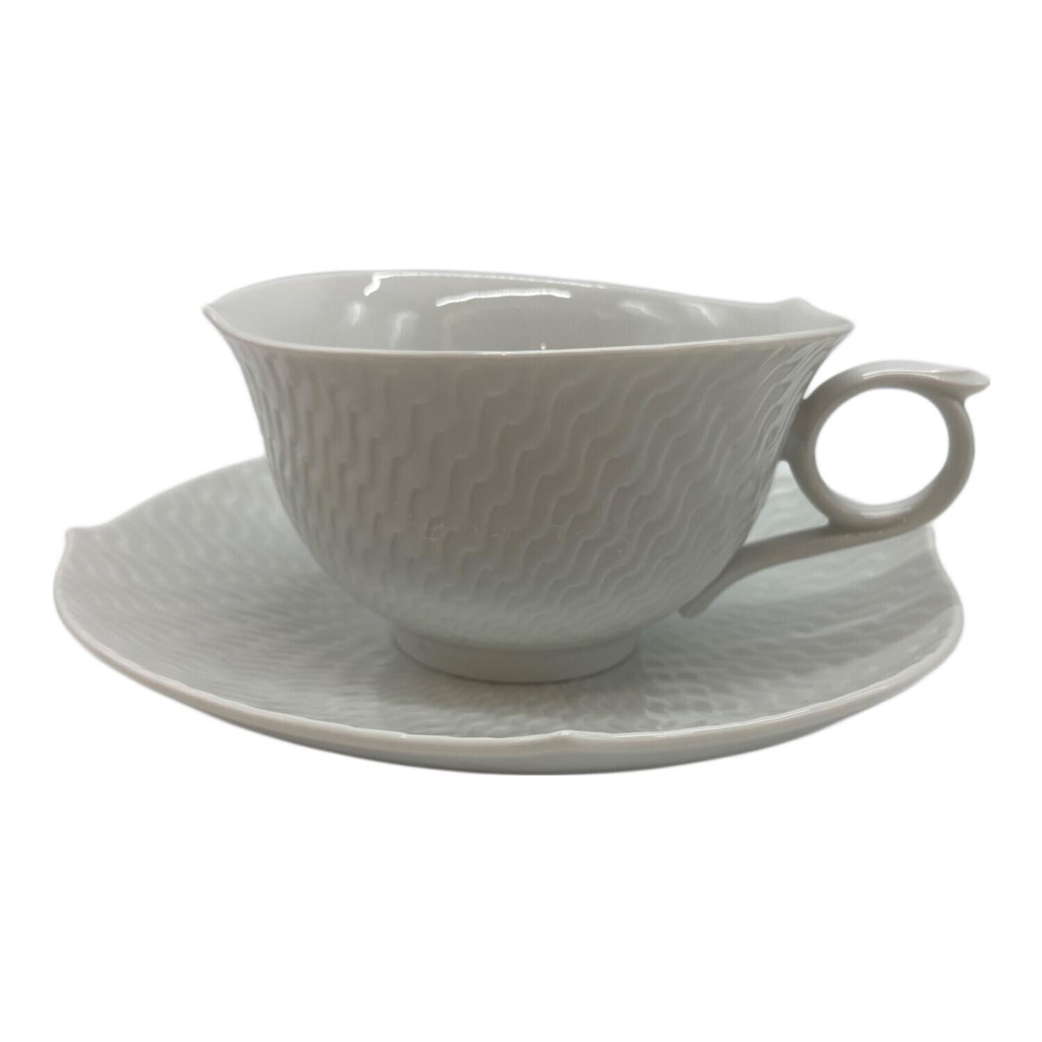 Meissen (マイセン) カップ&ソーサー 波の戯れホワイト 2Pセット