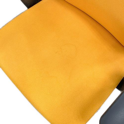 オカムラ デスクチェア オレンジ×ブラック 1人掛け ESCUDO