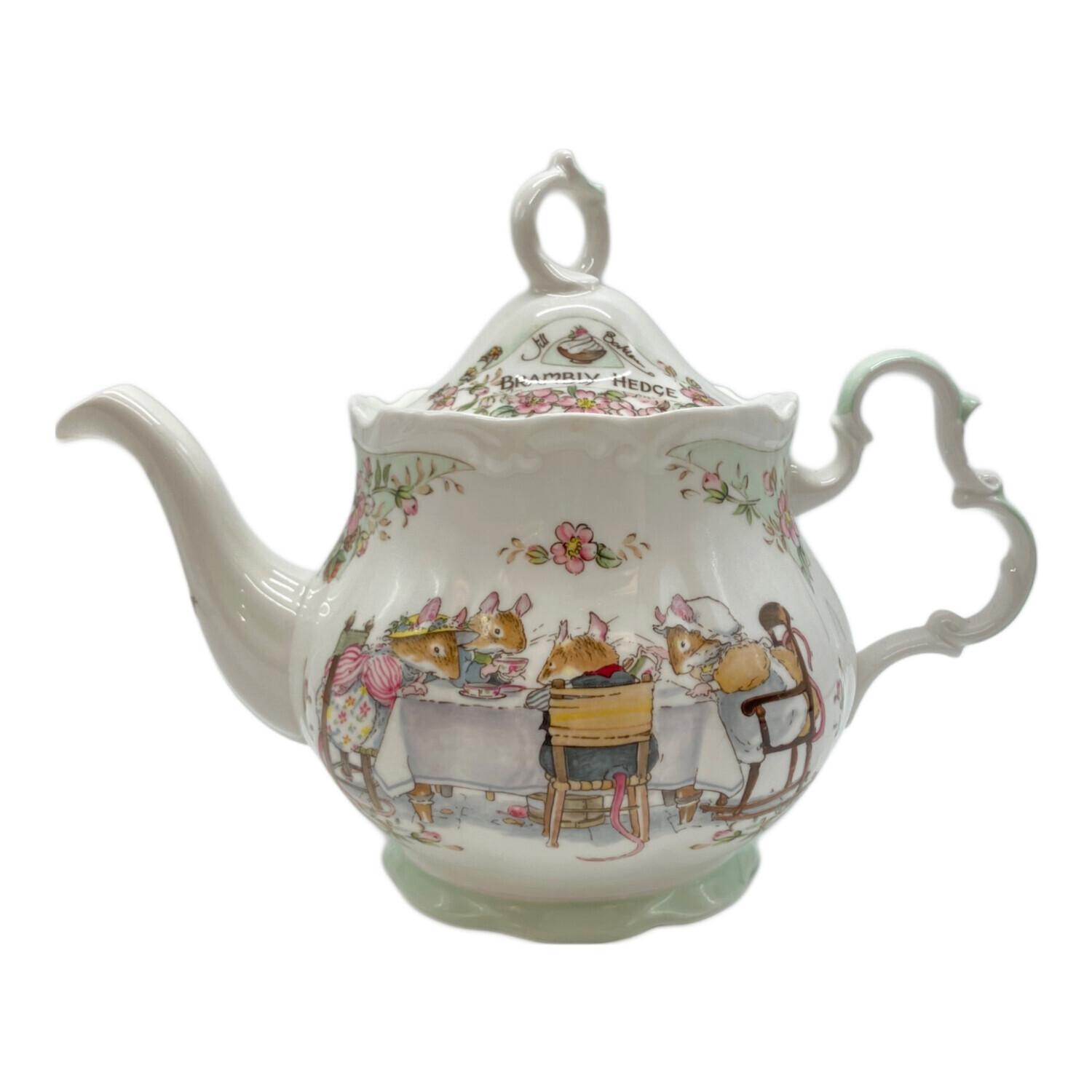 ROYAL DOULTON (ロイヤルドルトン) ティーポット BRAMBLY HEDGE