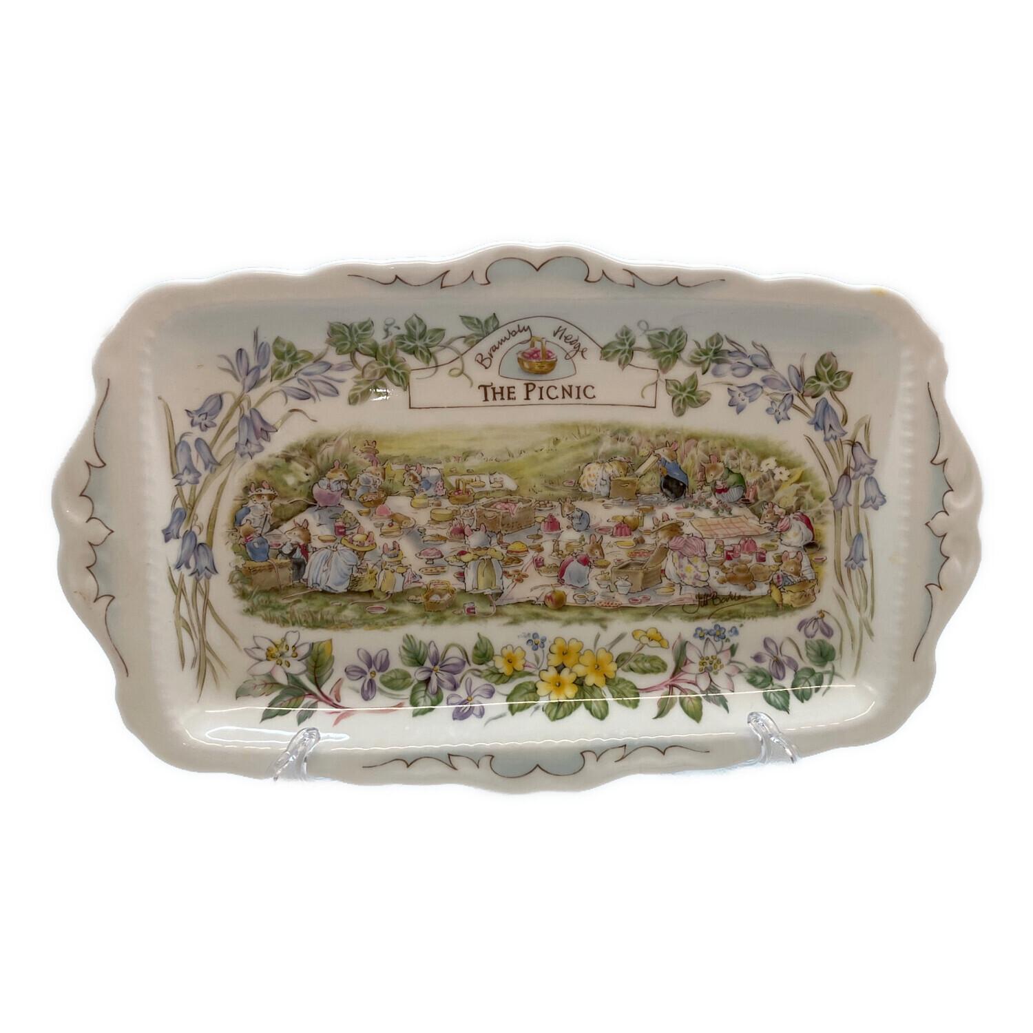 ROYAL DOULTON (ロイヤルドルトン) サンドイッチプレート キズ・ヨゴレ