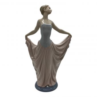 LLADRO (リヤドロ) フィギュリン De ensayo Dancer 01005050