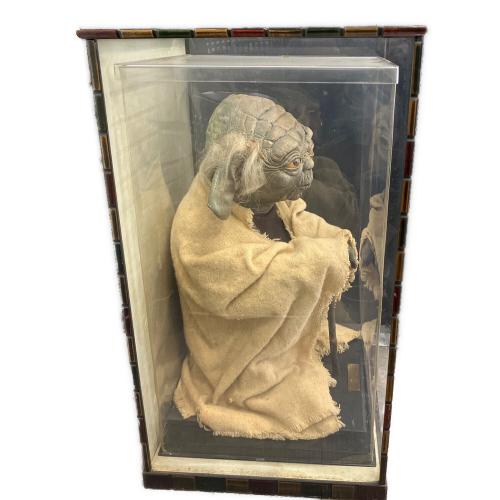 STAR WARS（スターウォーズ） ヨーダ 等身大フィギュア 世界9500体限定 2959/9500 非純正ケース付