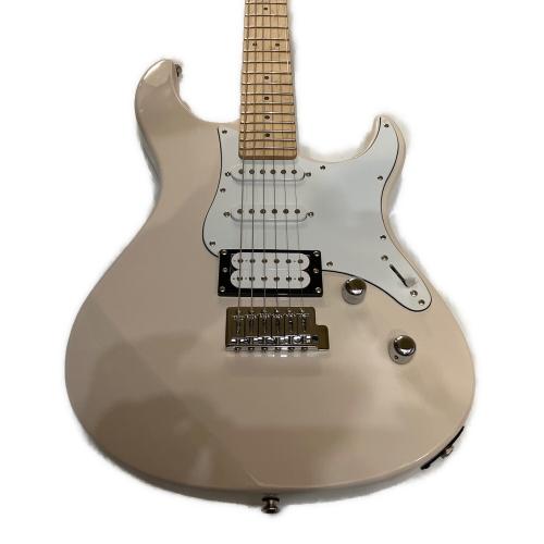 YAMAHA (ヤマハ) PACIFICA エレキギター