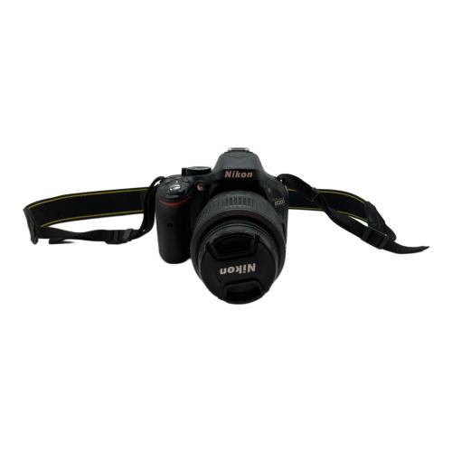Nikon (ニコン) 一眼レフカメラ D5200