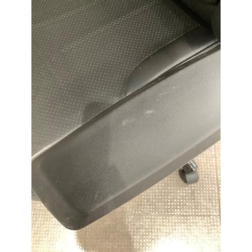 ゲーミングチェア ブラック