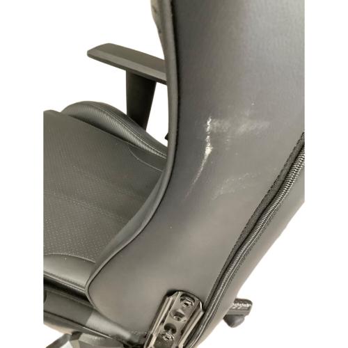 ゲーミングチェア ブラック