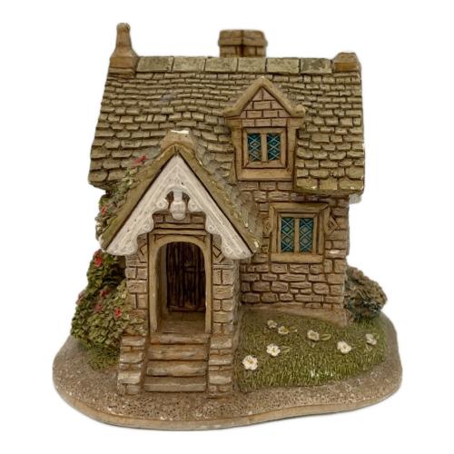 Lilliput Lane (リリパットレーン) ミニチュアハウス置物(中)