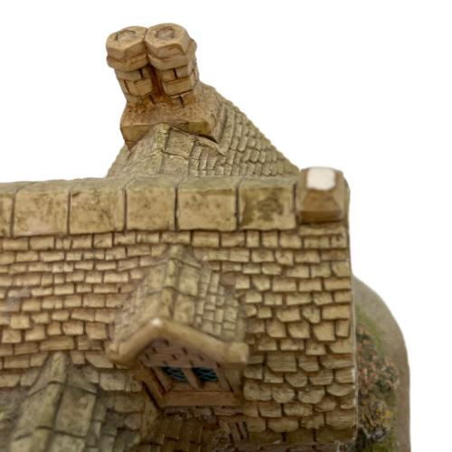 Lilliput Lane (リリパットレーン) ミニチュアハウス置物(中)