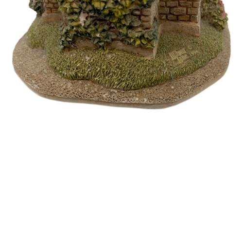 Lilliput Lane (リリパットレーン) ミニチュアハウス置物(中)