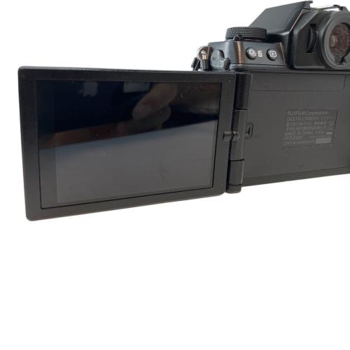 FUJIFILM (フジフィルム) ミラーレス一眼カメラ X-S10