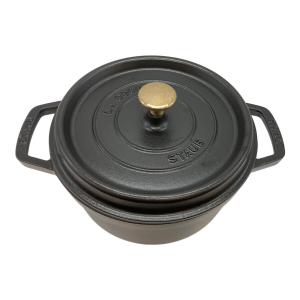 Staub (ストウブ) 両手鍋 SIZE 22cm ブラック LA COCOTTE