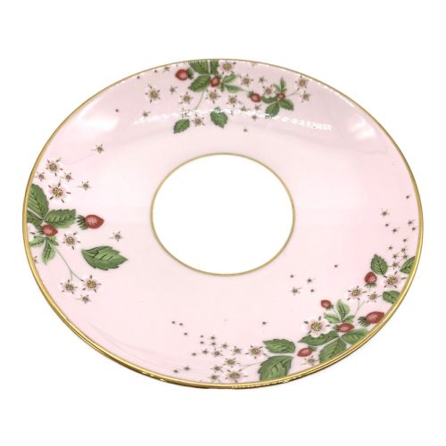 Wedgwood (ウェッジウッド)ティーカップ&ソーサー ピンク　ワイルドストロベリーブルーム