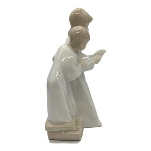 フィギュリン 歌う3人 スペイン製 ◆ヨゴレ有