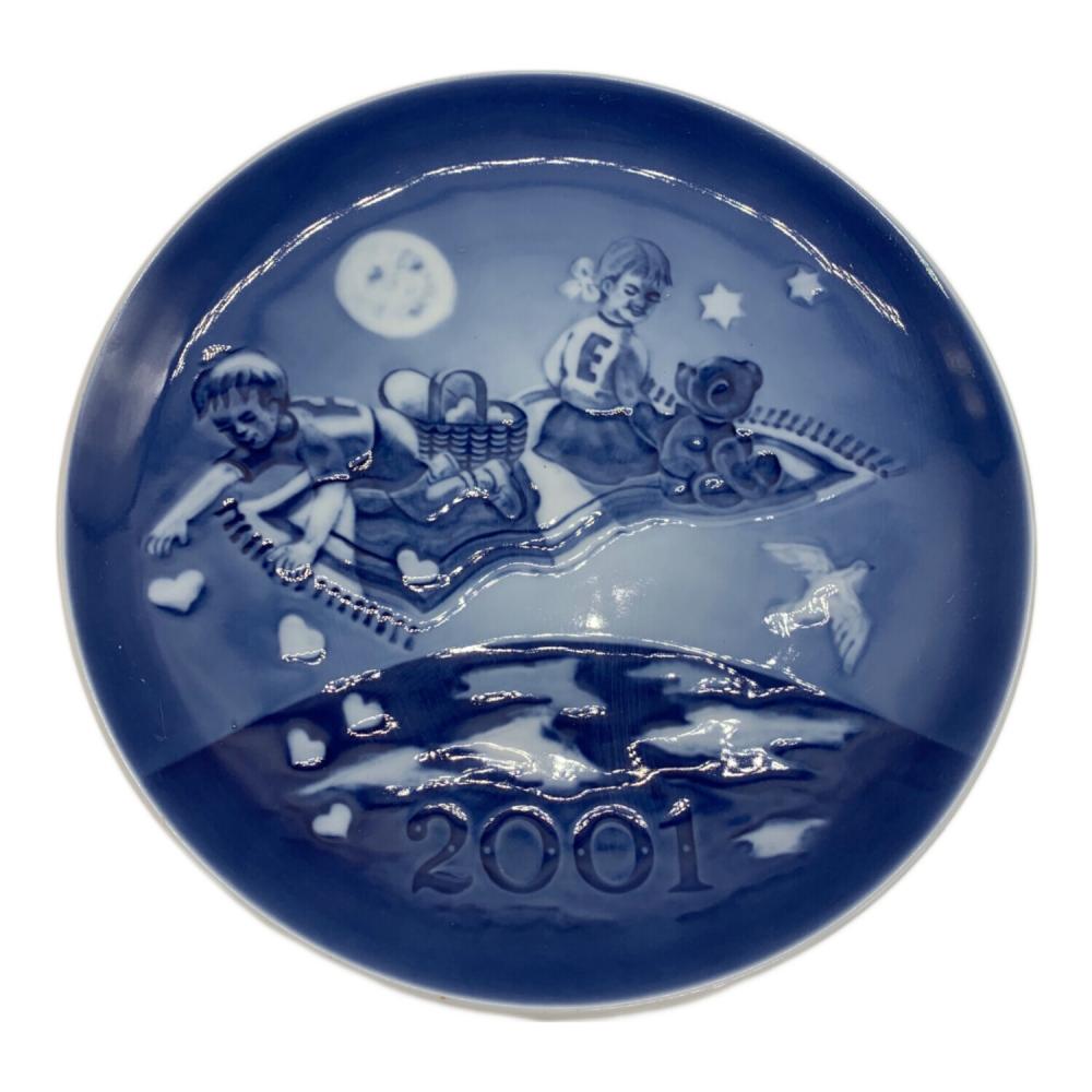 ROYAL COPENHAGEN (ロイヤル・コペンハーゲン) イヤープレート 2001年
