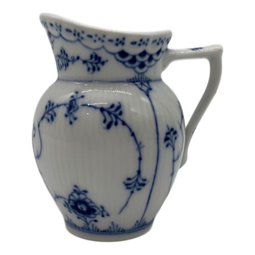 ROYAL COPENHAGEN (ロイヤル・コペンハーゲン) クリーマー ブルーフルーテッド・ハーフレース