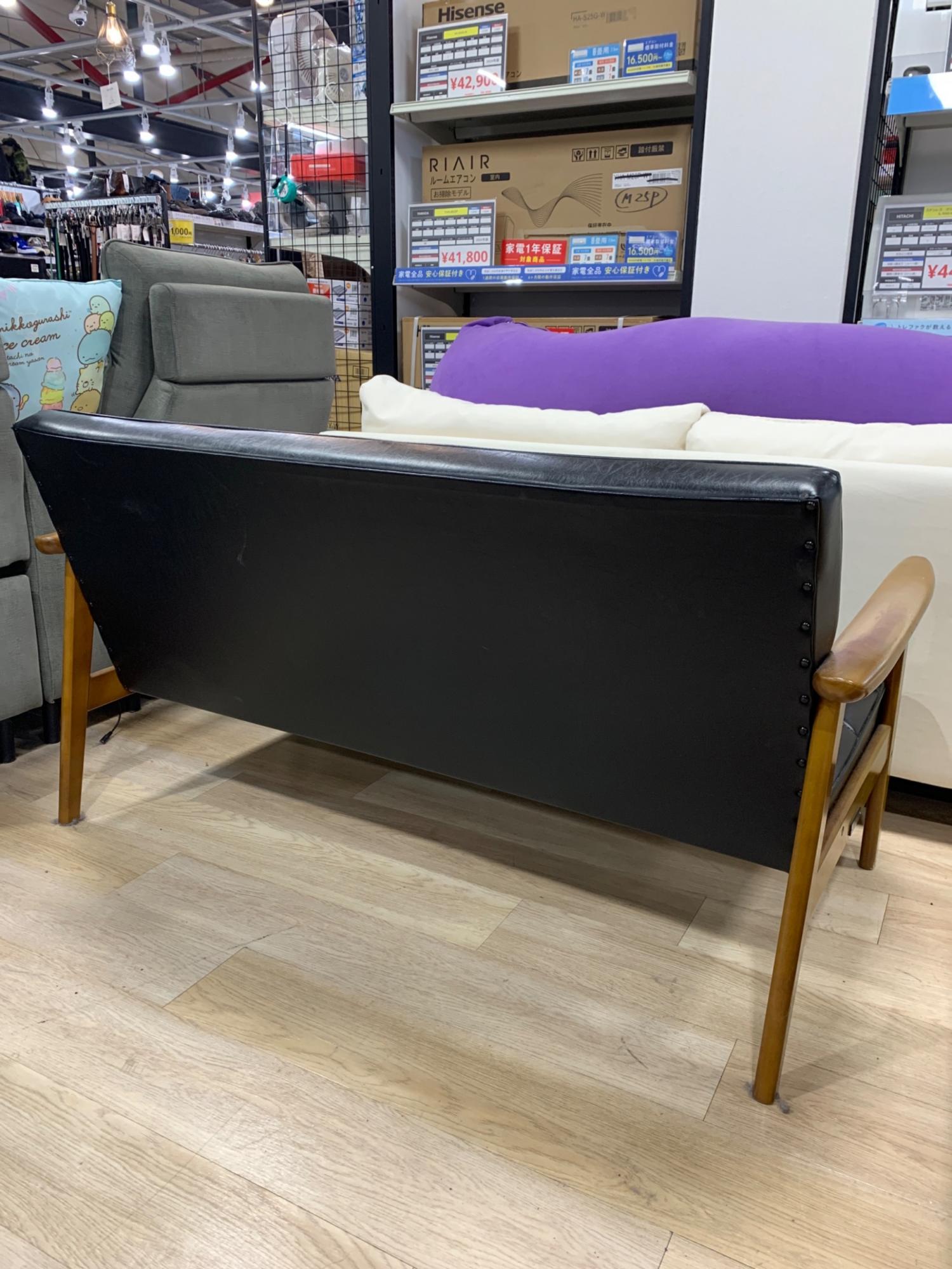 カリモク60 (カリモクロクマル) 2人掛けソファー ブラック｜トレファク