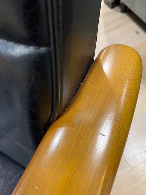 カリモク60 (カリモクロクマル) 2人掛けソファー ブラック