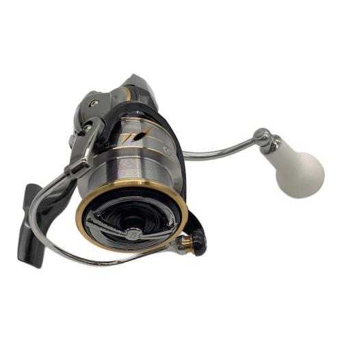 DAIWA (ダイワ) LUVIAS スピニングリール リール LT3000S-CHX