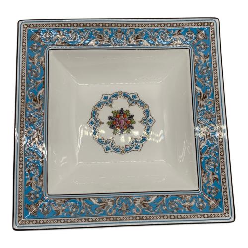Wedgwood (ウェッジウッド) スクエアボウル フロレンティーン・ターコイズ
