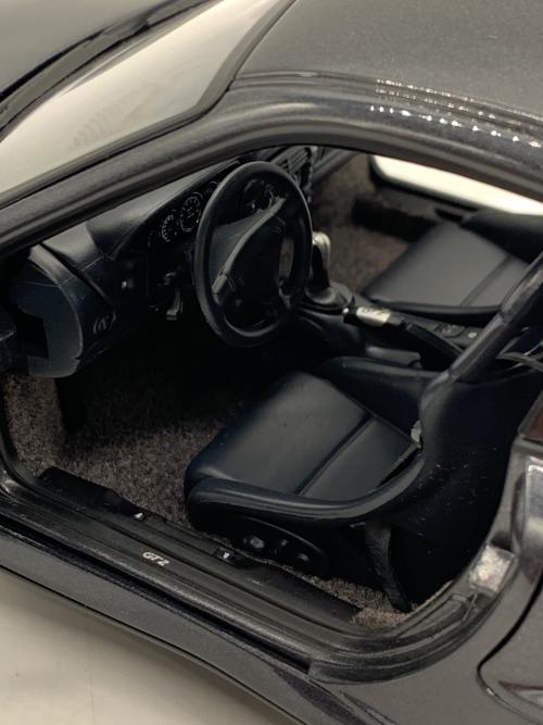 AUTOart (オートアート) 1/18 ポルシェ911 GT2 モデルカー