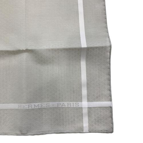 HERMES (エルメス) ハンカチ サイズ：46×46 cm ハンカチーフ ジャカード 《Hレリーフ》